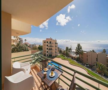 Garajau Iv By An Island Apart