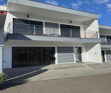 Beautiful 2 Bedroom Terraced Home - E