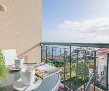 Branco's Apartment By Galmi