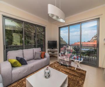 Pink House - Tabua (ribeira Brava)