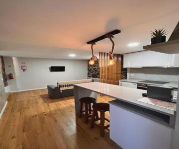 Roots Guesthouse - A