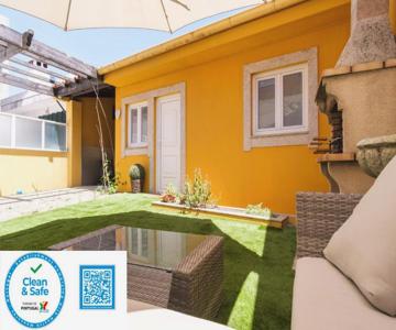 Perafita Yellow House - Ecohost