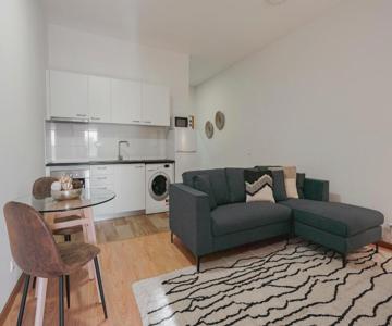 Modern Studio Near Metro Station