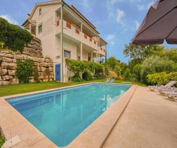 Abrigo Do Castelo - Pica-pau