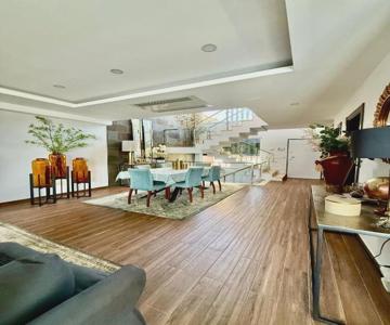 Valadares House
