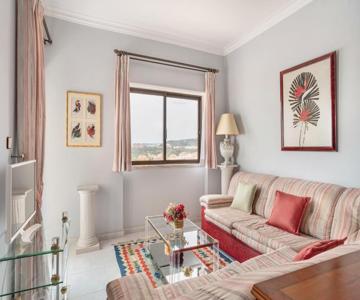 Guestready - Vibrant Flat W/ Balcony
