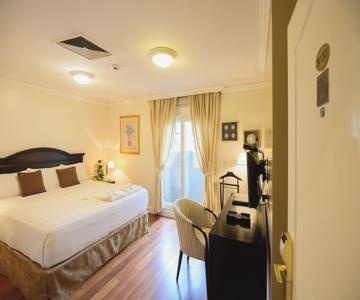 Villa Morra Suites