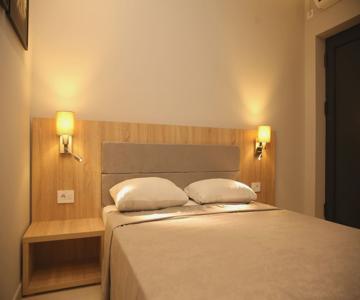 Gold Crown Apartments