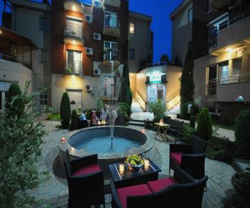 IWA CENTAR Apartments & Wellness