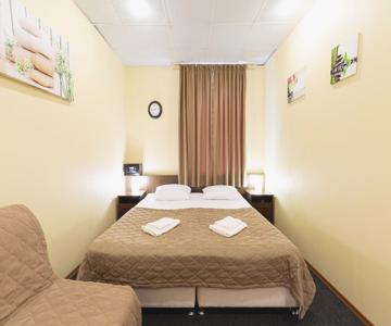 Mini Hotel Entrance N2