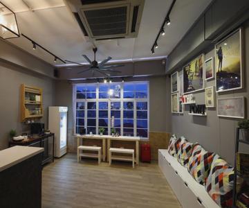 BEAT. Capsule Hostel