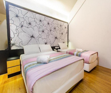 Regin Hotel by ZEN Rooms