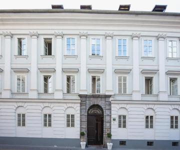Antiq Palace