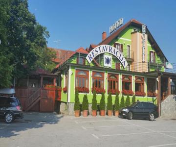Hotel Roskar