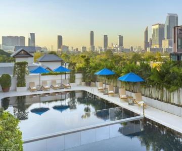 Centre Point Sukhumvit Soi 10