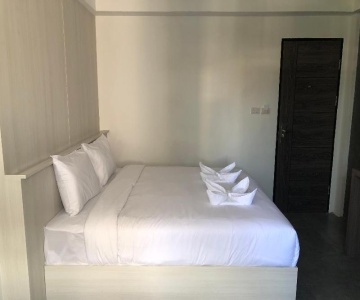 F Plus F Hotel