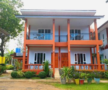 Tamarind Twin Resort