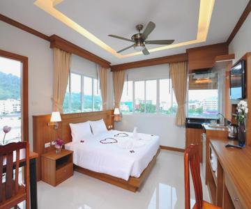 Green Harbor Hotel & Service Apartments