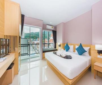 Rayaan 6 Guest House & Restaurant