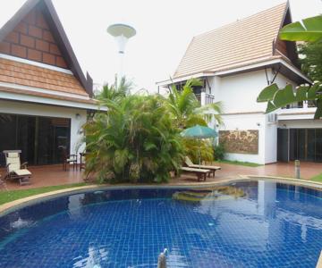 VIP Chain Resort - Thai Pool Villa