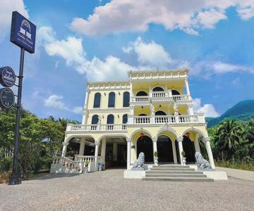 Daddy Dream Hotel And Residence