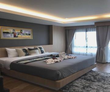 The Raise Hotel