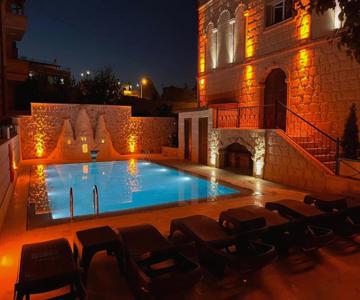 Rustic Caves Hotel