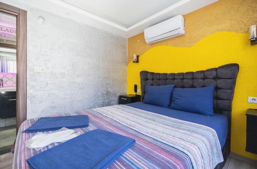 Enceladus Butik Otel