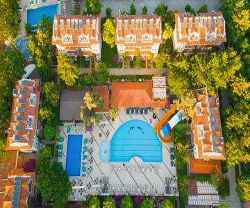 Perdikia Hill Family Resort & Villas
