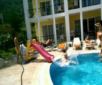 Partmezzo Apart Hotel