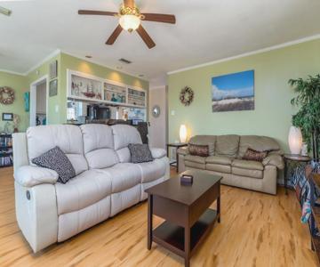 Seafari - 106 Portier Ct