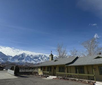 Eastern Sierra Motor Lodge