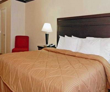 Avenue Hotel