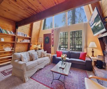 Three Bears Cabin by Big Bear Vacations