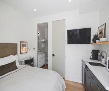 Casa Jardin - Boutique Suites in Downtown Santa Barbara