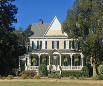 Flowertown Bed & Breakfast