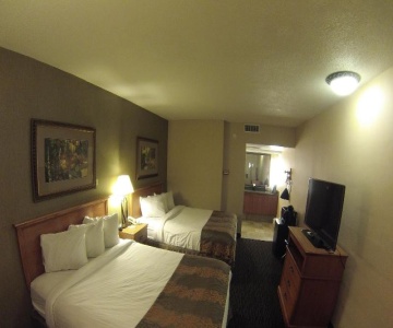 Biltmore Hotel & Suites