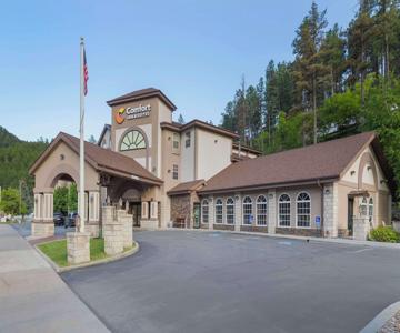Comfort Inn & Suites Mt. Rushmore