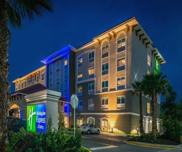 Holiday Inn Express & Suites St. Petersburg - Seminole Area
