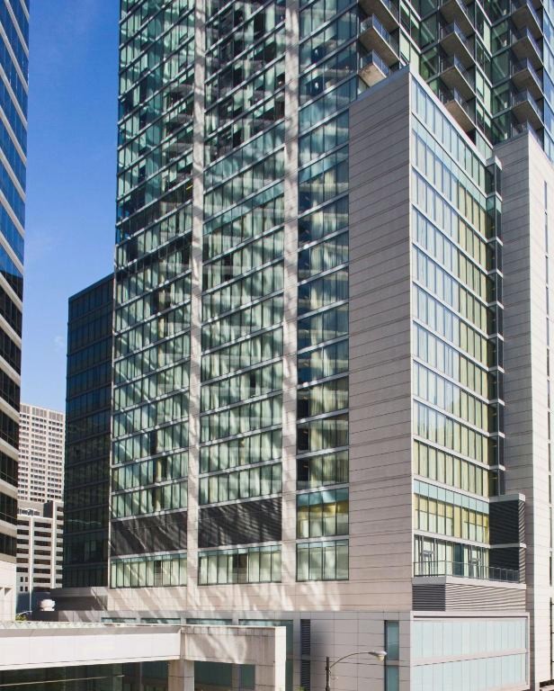Hotel 505 River North