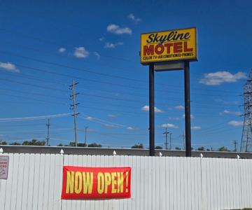 Skyline Motel