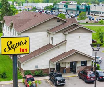 Super Inn in Lansing