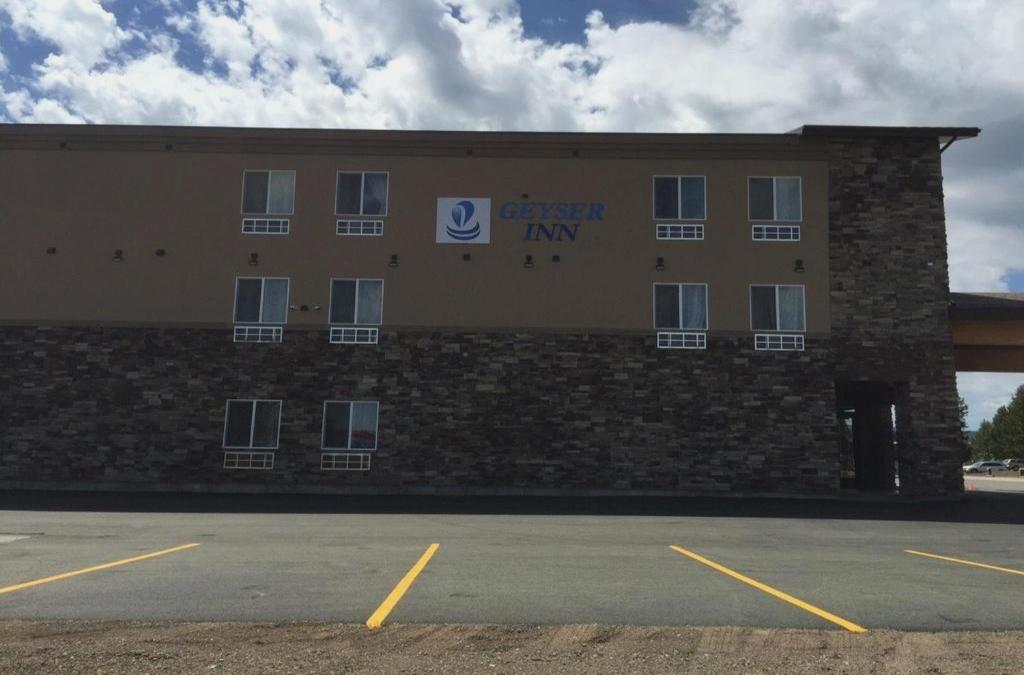 Geyser Inn