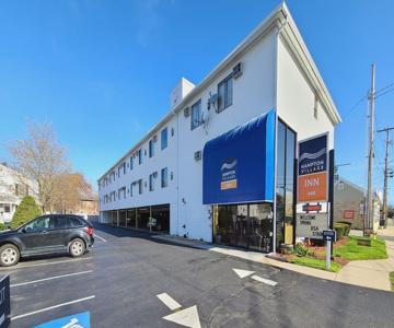 Hampton Village Resort