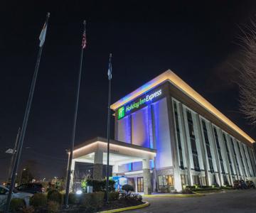 Holiday Inn Express Newark Airport - Elizabeth