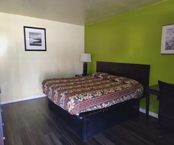 Budget Inn & Suites