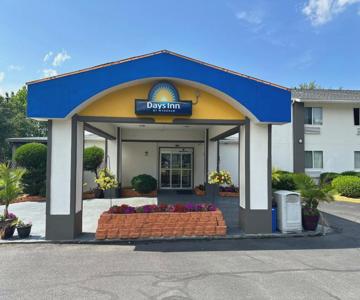 Days Inn by Wyndham Runnemede Philadelphia Area