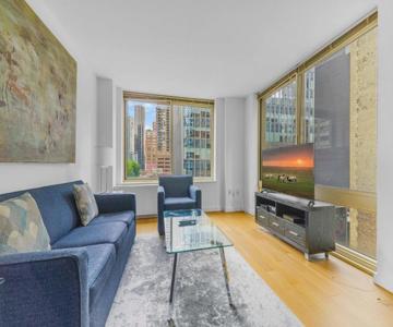 Global Luxury Suites at The Marc