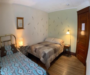 Wanderfalls Guesthouse & Hostel