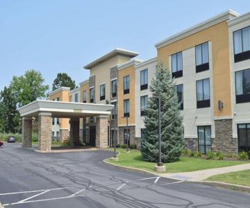 Comfort Suites Cicero